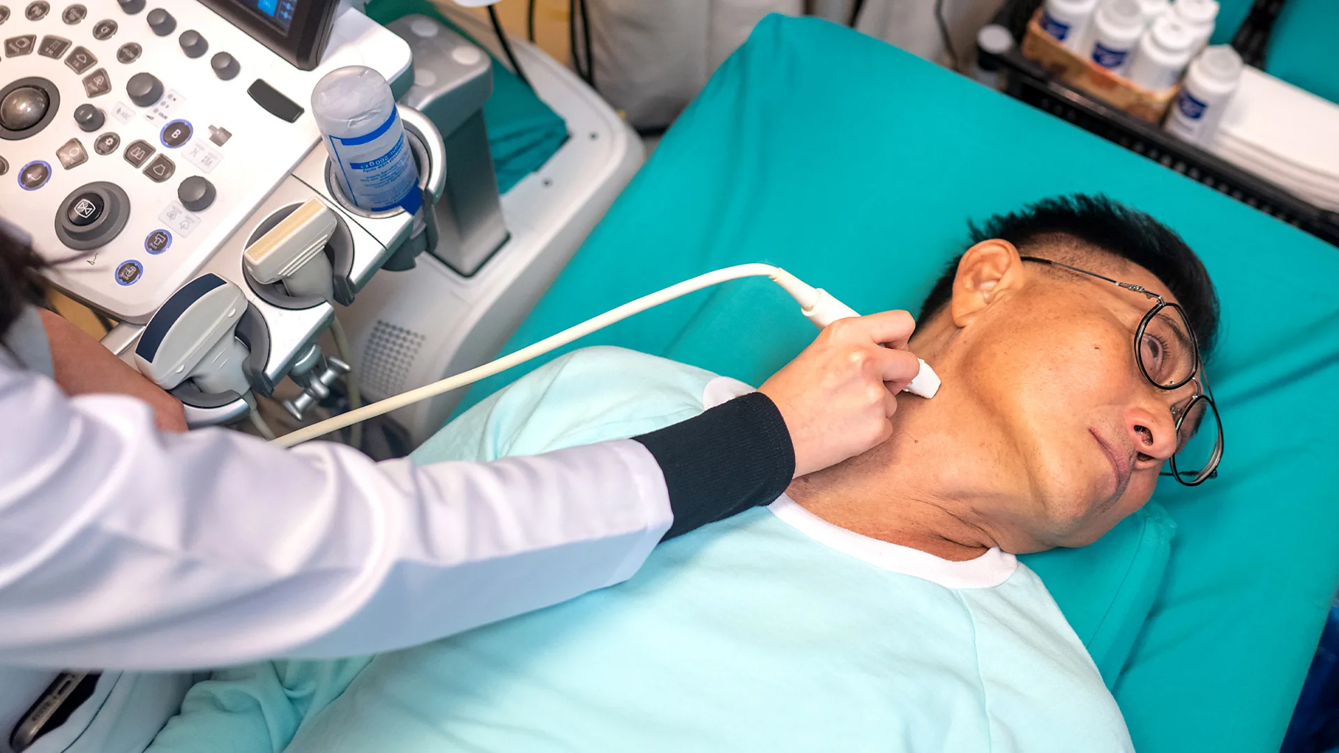 Vì sao số ca ung thư tuyến giáp tăng nhanh trên toàn thế giới?